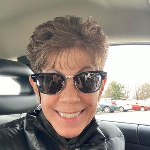 Meet your Posher, Theresa